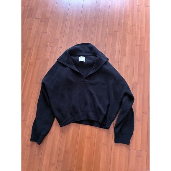 Abercrombie & Fitch Tops - Abercrombie and fitch crew cropped sweatshirt Black Women's Large